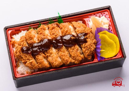 極厚ロースみそカツ重 700円 はかたふーずの弁当配達 くるめし弁当