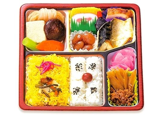 夕紅葉 ゆうもみじ 810円 一冨士の弁当配達 くるめし弁当