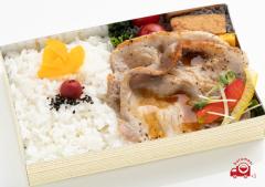 手作り弁当のマザーの弁当配達 家族3人で作る くるめし弁当