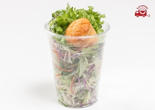 カップ 8種の野菜のフレッシュサラダ 選べる主食 350円 Sabrina Miller S Salad Camp サブリナミラーズサラダ キャンプ の弁当配達 くるめし弁当