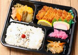 惣菜弁当 ご飯なし 750円 カフェ工房 和味 カフェコウボウ ナゴミ の弁当配達 くるめし弁当