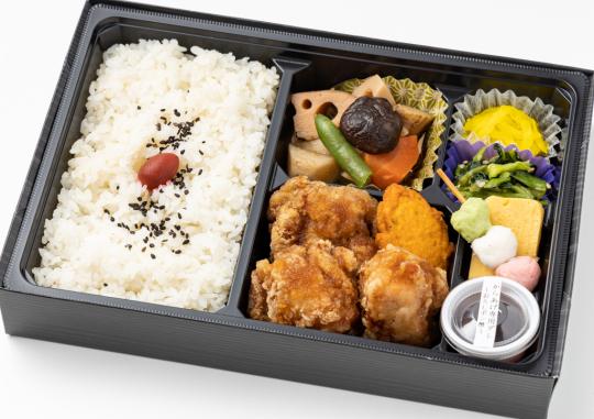 おろしポン酢の 白 からあげ弁当 800円 トリゴコロの弁当配達 くるめし弁当