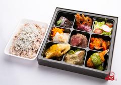 Number Five Cafe ナンバーファイブカフェ の弁当配達 本格洋食弁当 くるめし弁当