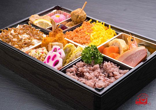 彩り幕の内 紅葉 1 0円 お弁当厨房 冨の弁当配達 くるめし弁当