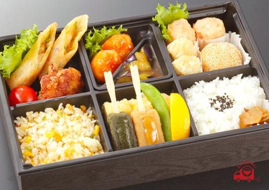 海老チリと海老しゅうまいの中華弁当 2 160円 チャイナ梅の花の弁当配達 くるめし弁当